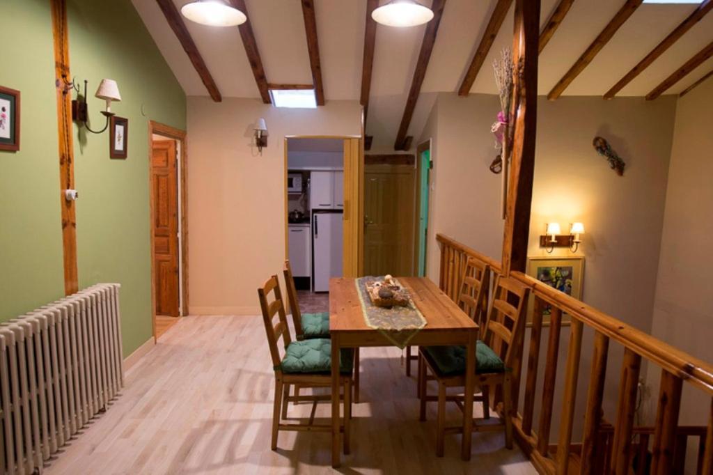 Alojamiento Rural Pueblo De La Ribera Peñafiel Δωμάτιο φωτογραφία